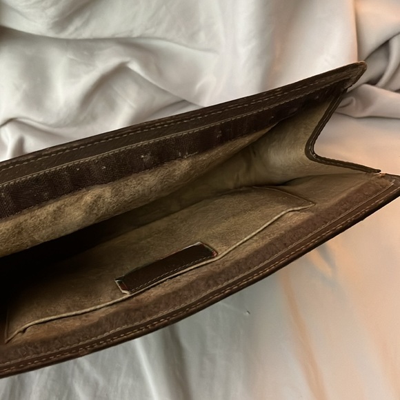 Gucci Mono Pouch - Picture 5 of 7